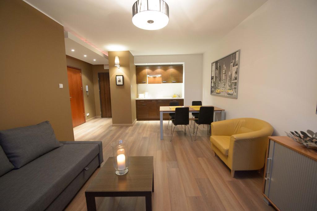 Apartamenty Karawela - Marina Primore Widok Na Morze Gdańsk Szoba fotó