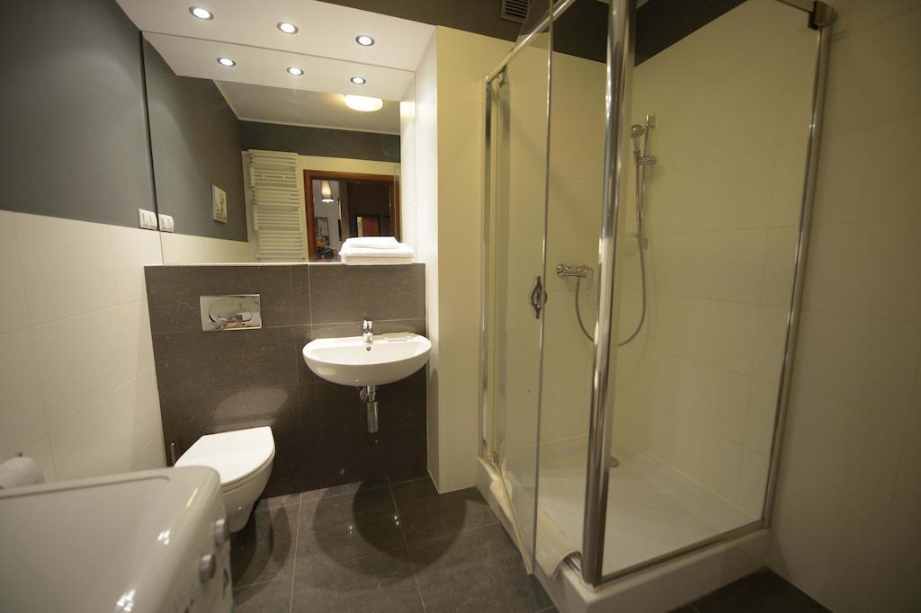 Apartamenty Karawela - Marina Primore Widok Na Morze Gdańsk Szoba fotó
